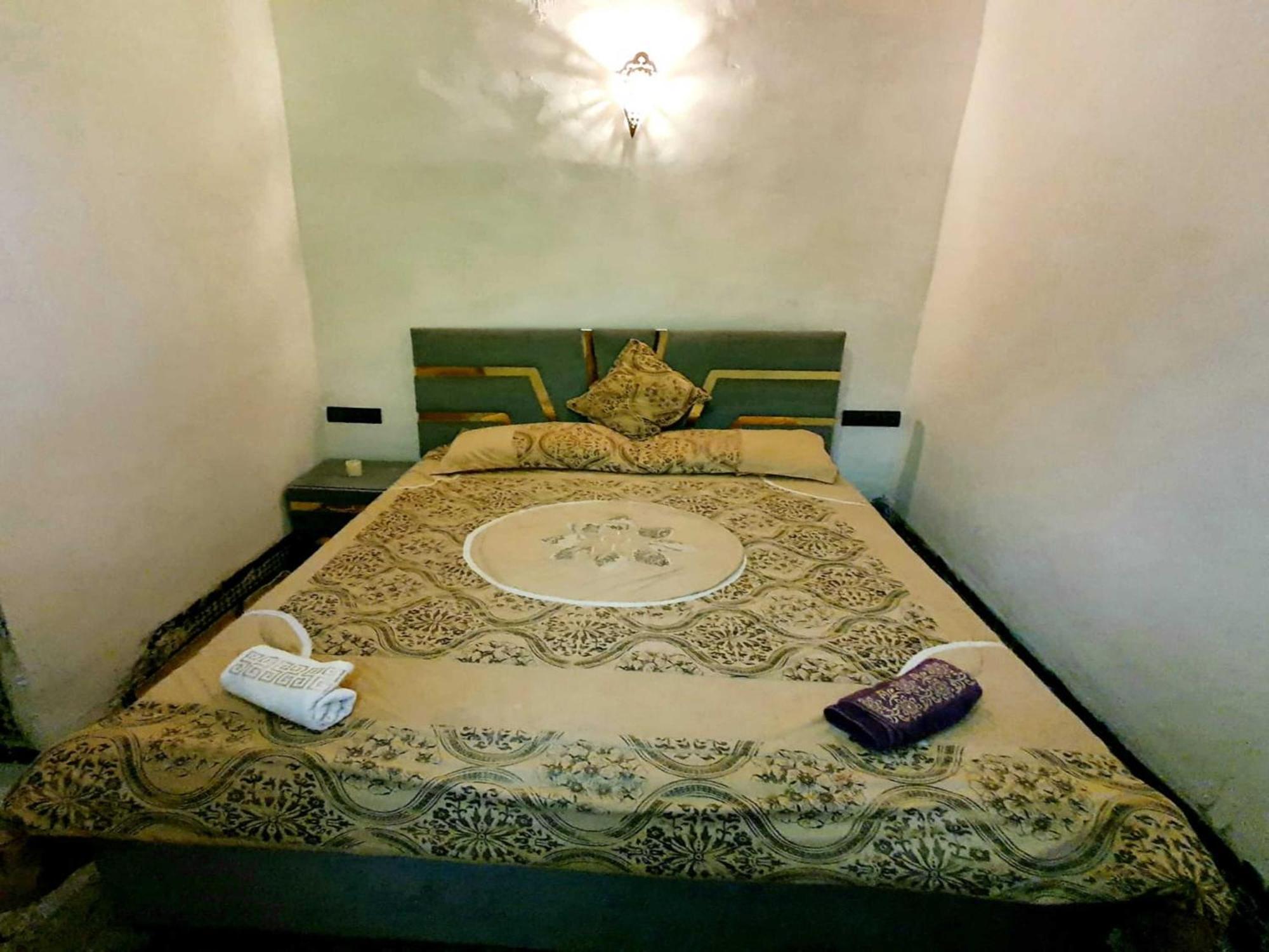 Hostel Rcif Fez Buitenkant foto